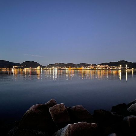 Stille Og Landlig, Men Sentrumsnaer Leilighet Apartment นัมซอส ภายนอก รูปภาพ